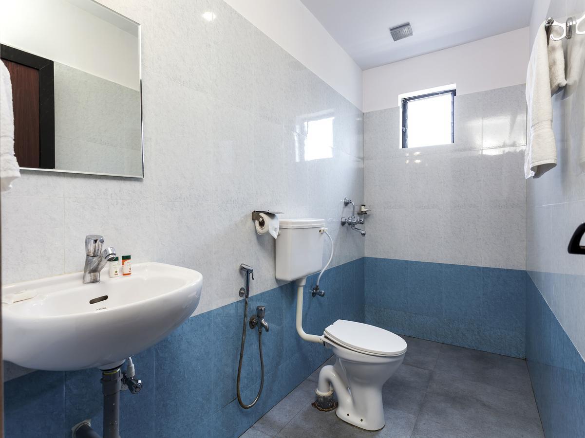 Oyo 3385 Hotel Baga Bay Εξωτερικό φωτογραφία