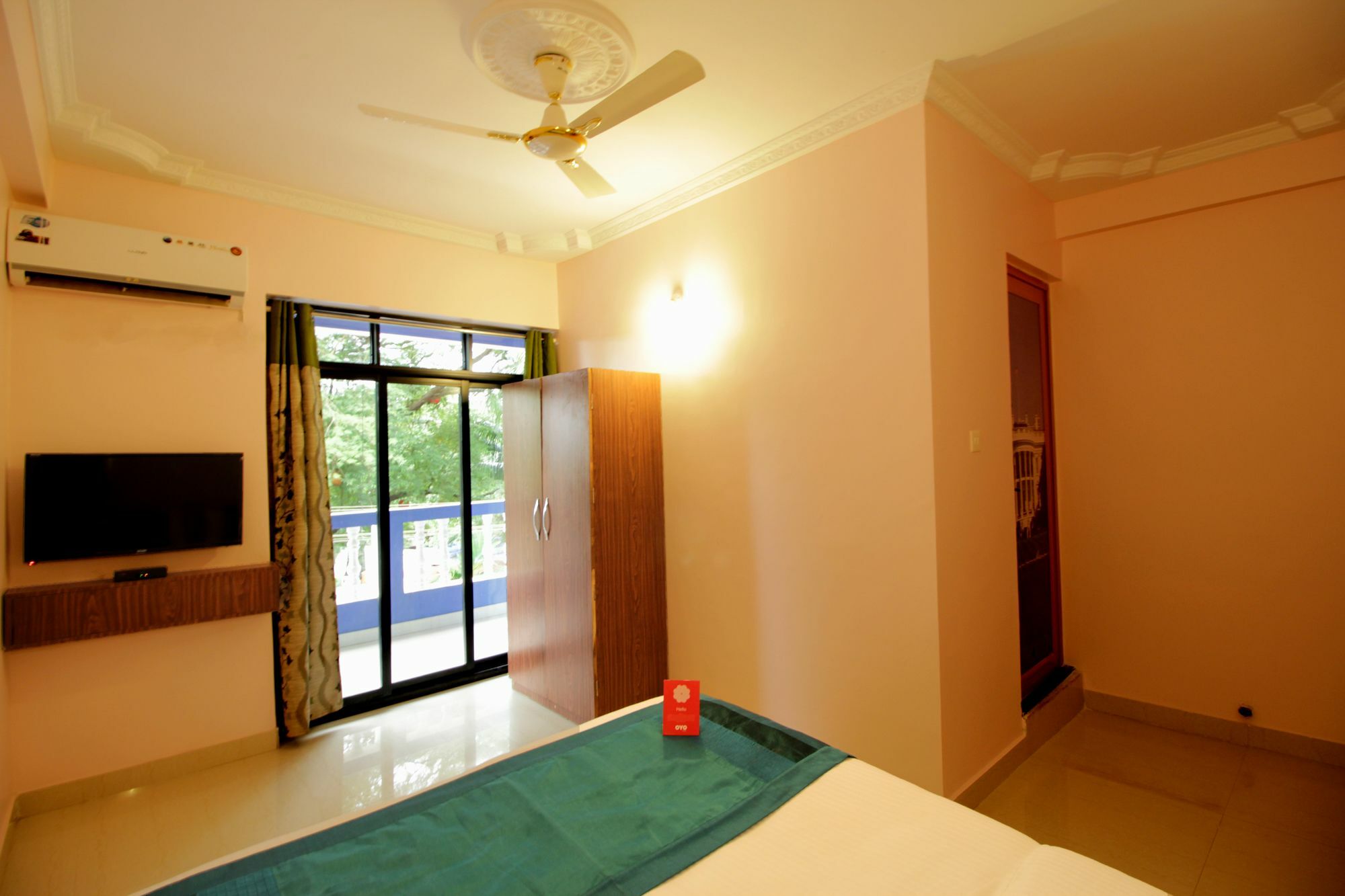 Oyo 3385 Hotel Baga Bay Εξωτερικό φωτογραφία